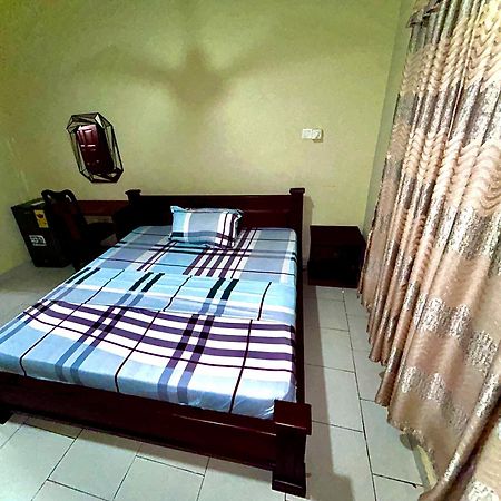 Jessie Hotel Adenta ภายนอก รูปภาพ